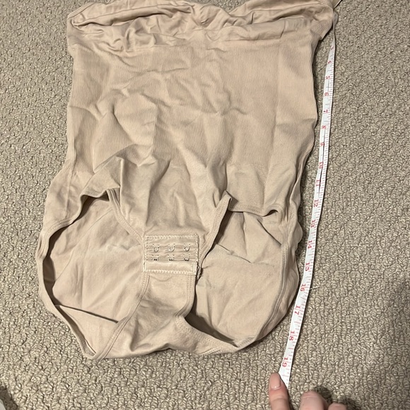 2XL Bodysuit Shapewear - Picture 10 of 10